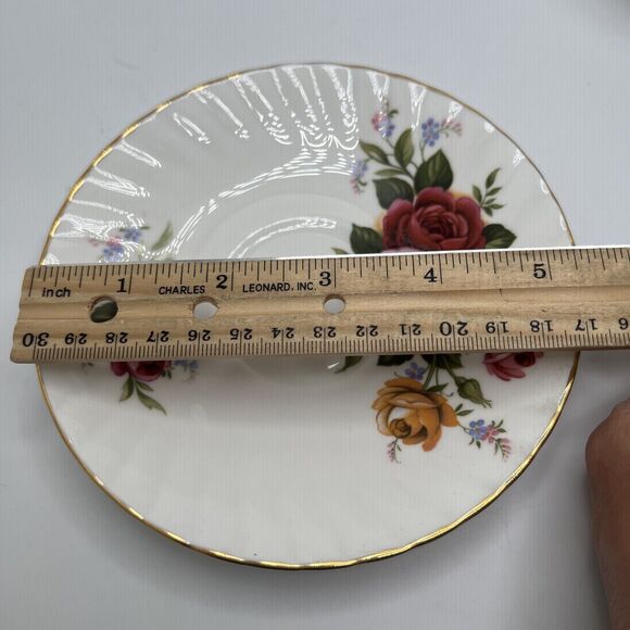 Royal Dover Vintage Fine Bone China Teacup and Saucer, Made in England - Picture 4 of 7